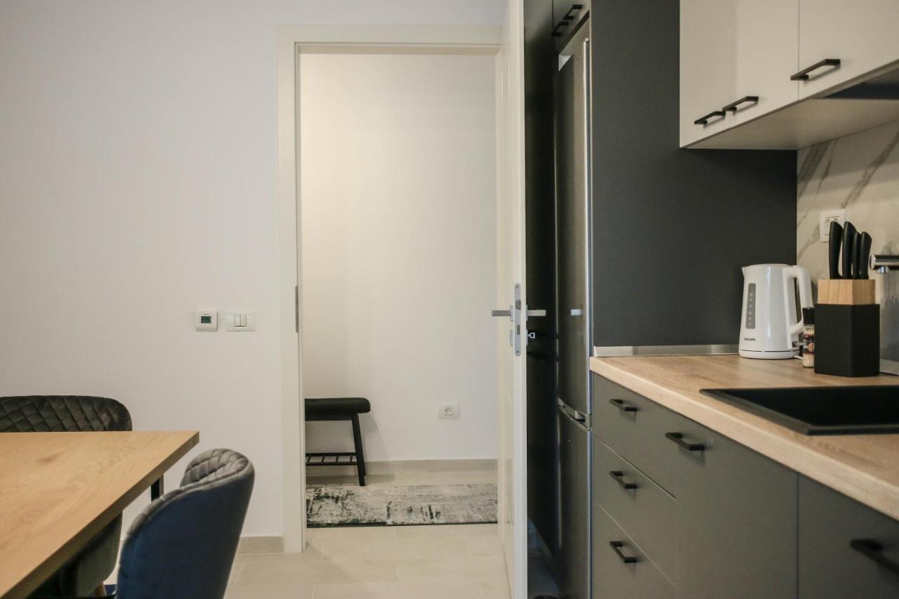 The Next Door Apartaments Bukarest Eksteriør billede